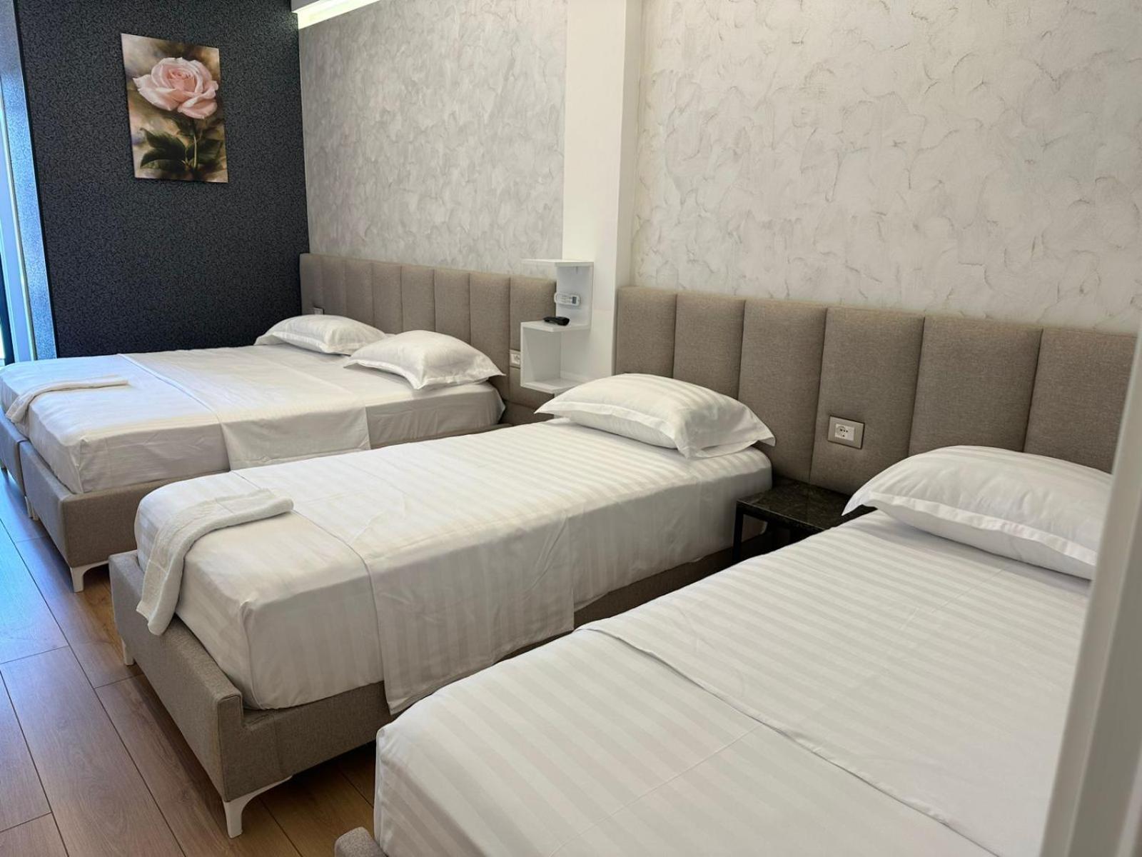 Hotel Europa กรูเยอ ภายนอก รูปภาพ